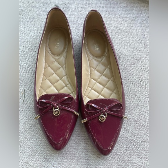 Michael Kors burgundy pointy toe ballerina - Picture 3 of 5